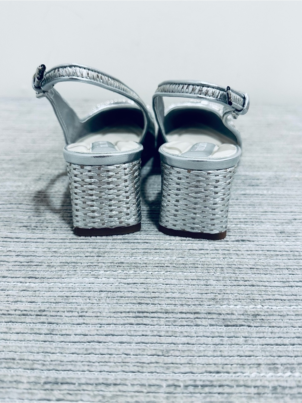 Franco Sarto Racer Rhinestone Slingback Silver Pumps Heels Size 9,5 M NWOT - Picture 6 of 10